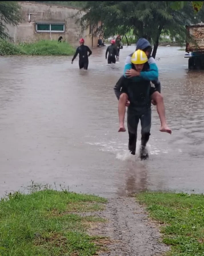 WhatsApp Image 2026-04-02 at 14.49.14bbomeros5959959