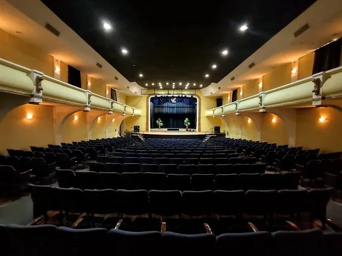 TEATRO DENTRO
