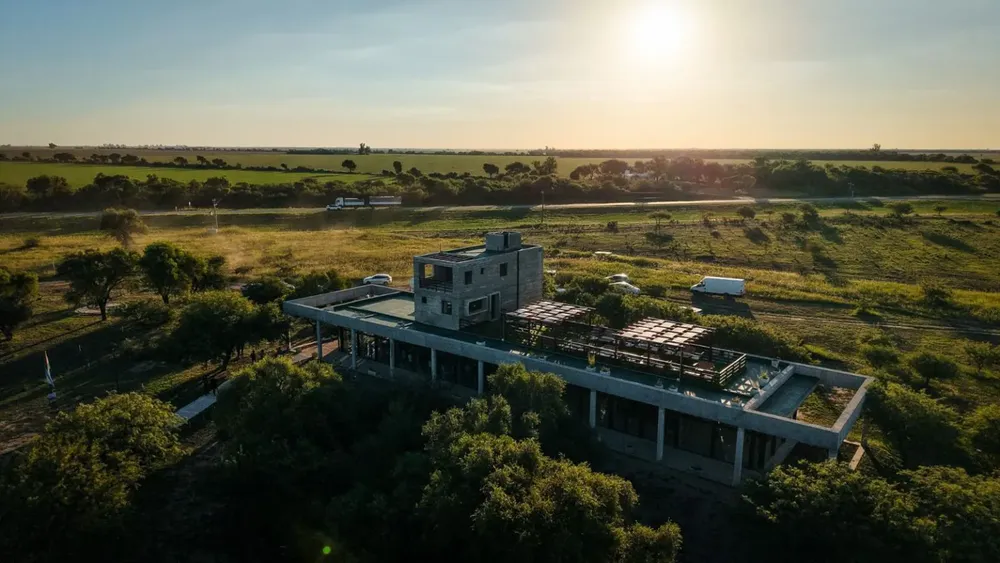 WhatsApp Image 2025-12-30 at 09.03.36INAUGUACIOIN4