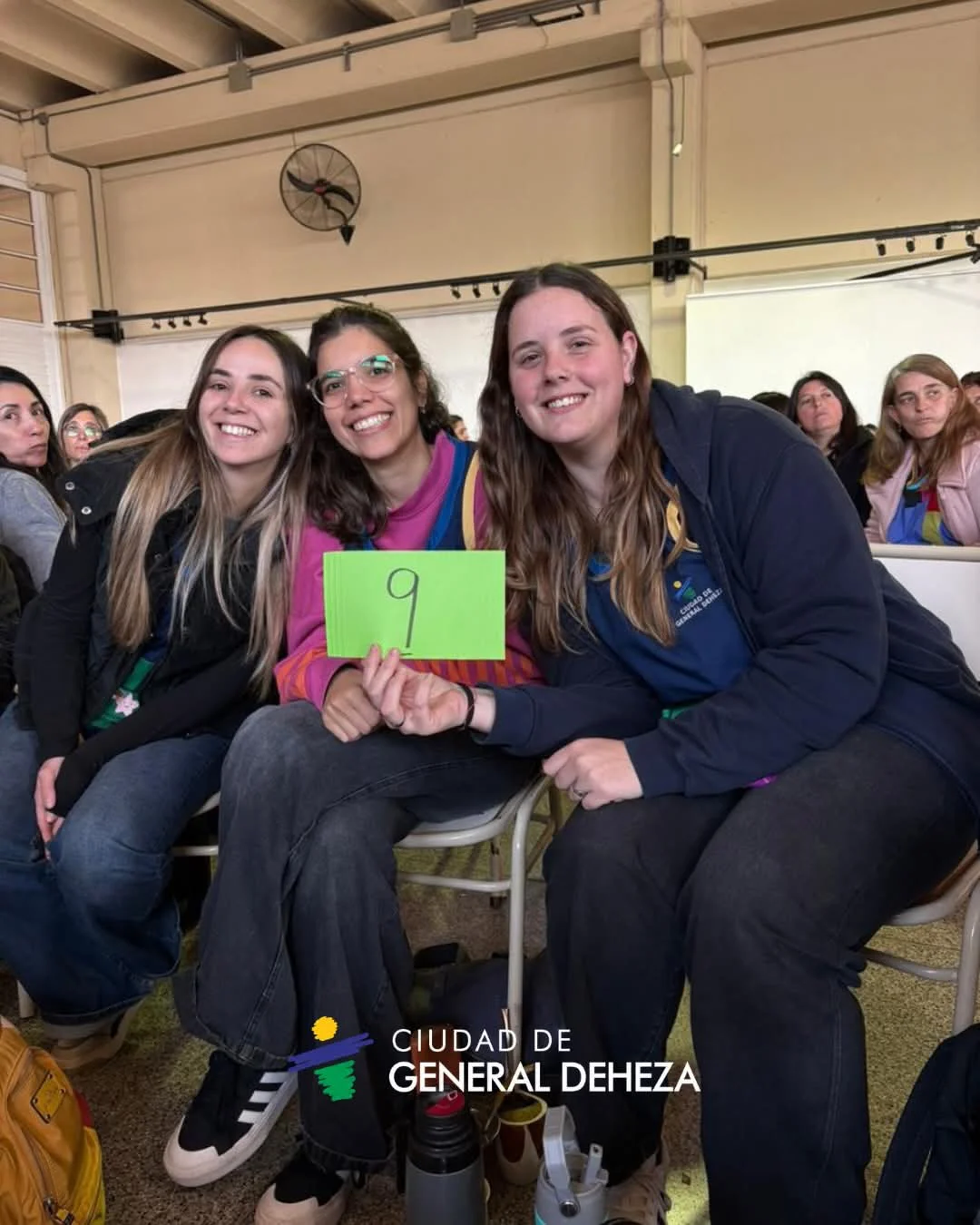 86b6cdac-6af3-4fd2-9aa7-6f94fc31ba38cocina33