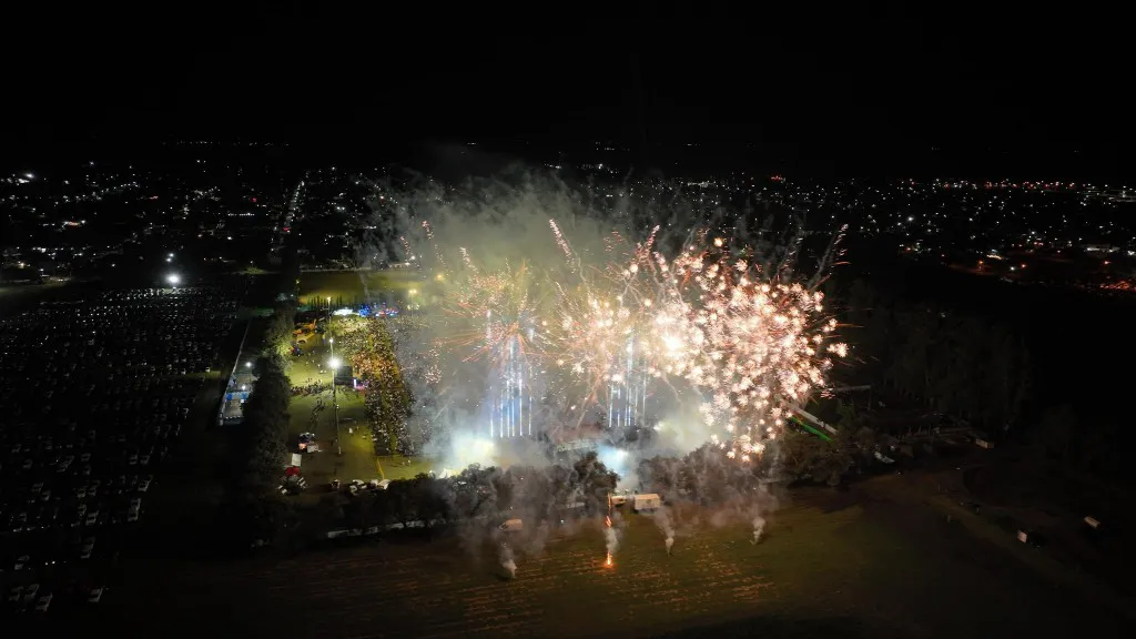 WhatsApp Image 2025-12-21 at 11.34.39super tombola mucha gente44949