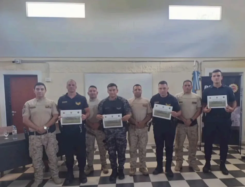 WhatsApp Image 2025-12-16 at 20.56.49curso polica rumi7