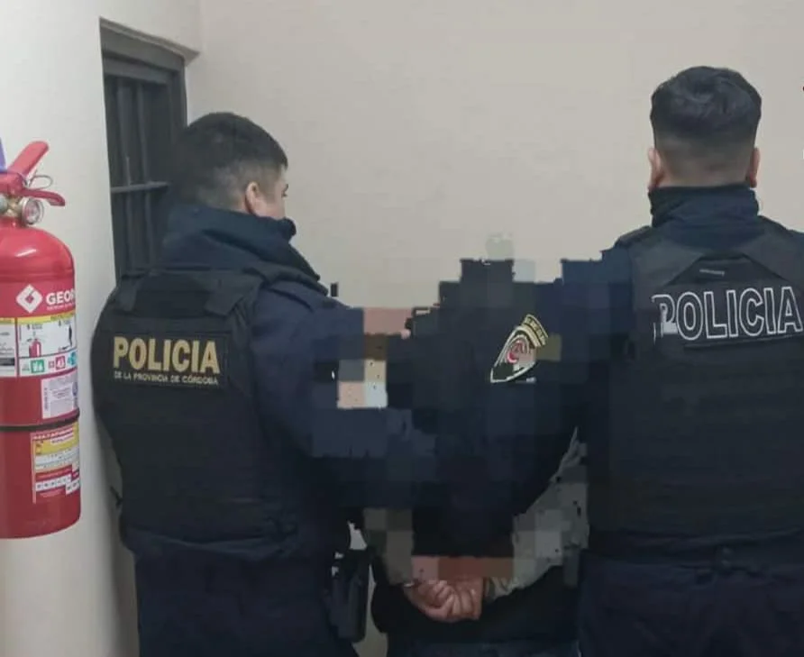 055db8af-3793-47f3-9c55-7164bb848923detenido