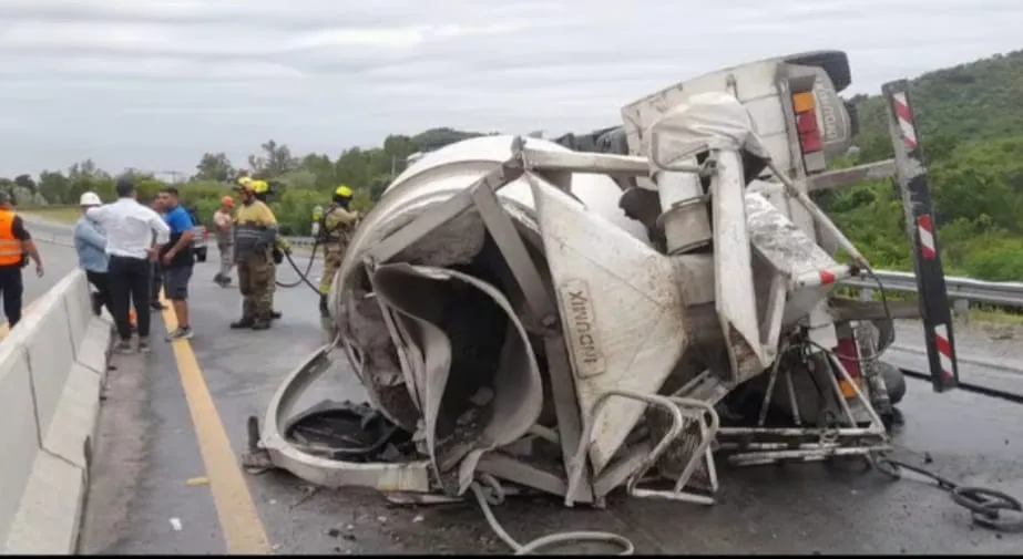 WhatsApp Image 2026-02-12 at 08.45.44derrame44