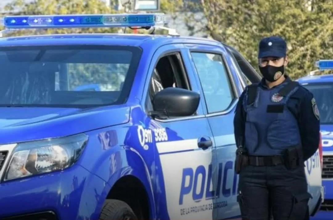 4a8b5008-eb8b-4339-826e-6fe0548803f1policia