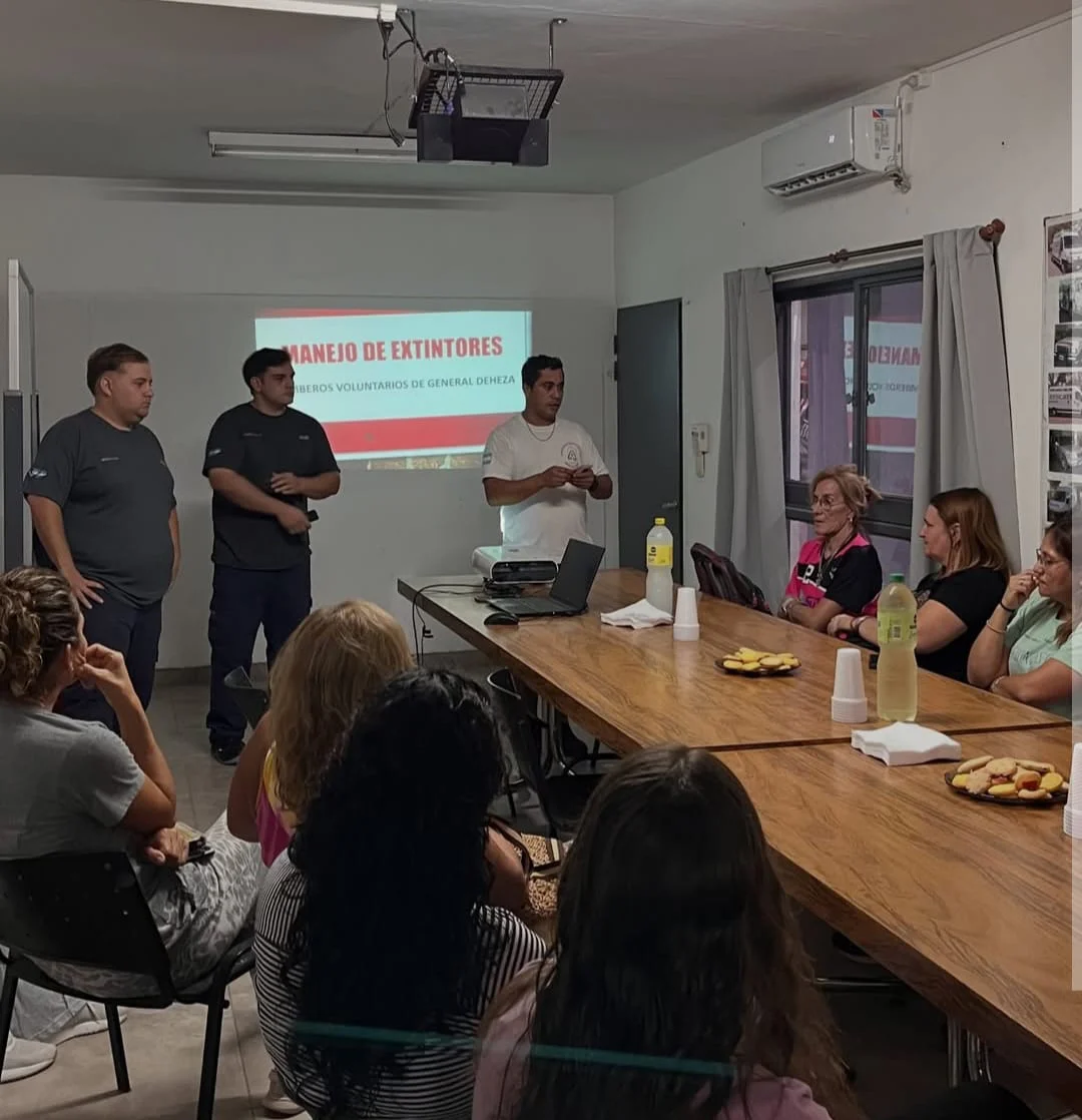 WhatsApp Image 2026-03-07 at 09.54.54dejeza extintor2