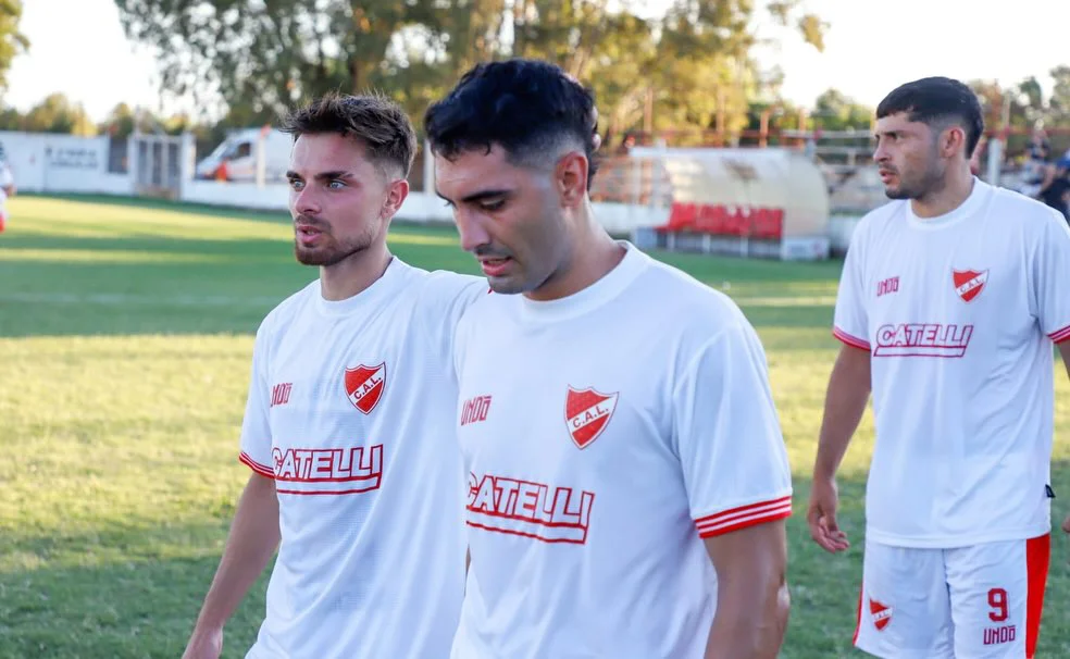 WhatsApp Image 2026-03-30 at 11.04.09beccar2