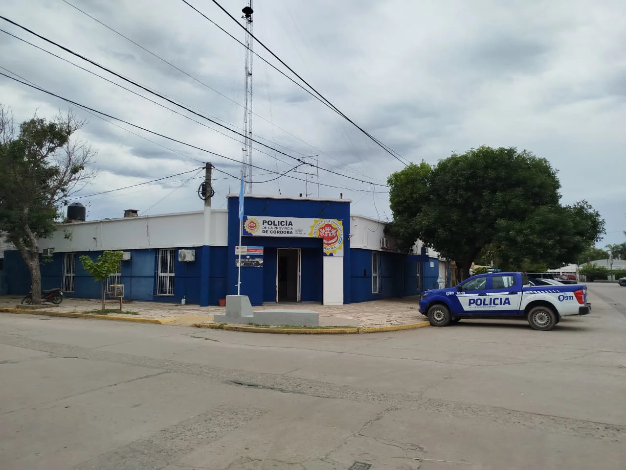 WhatsApp Image 2026-04-23 at 09.05.57comisaria lkas varillas con auto
