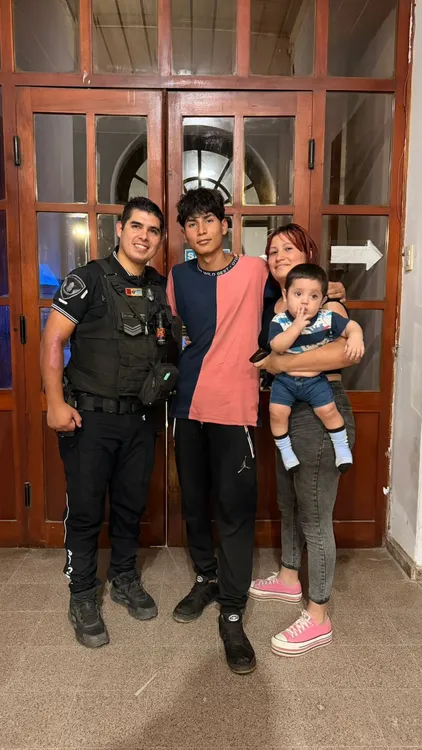 WhatsApp Image 2026-04-06 at 09.05.47joven a salvo