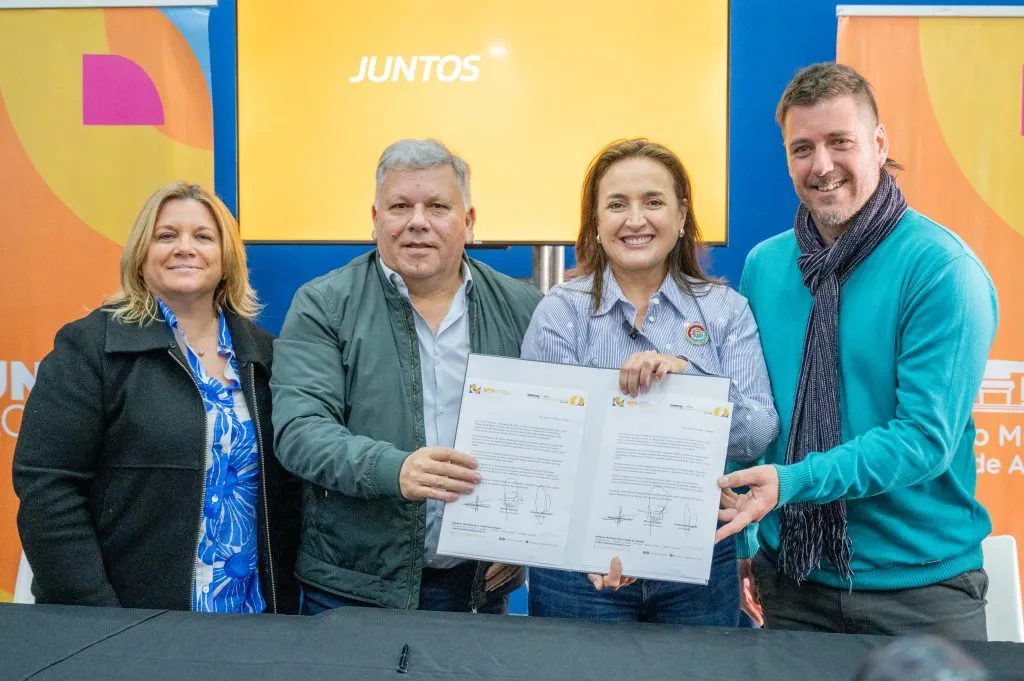 firma arroyito3