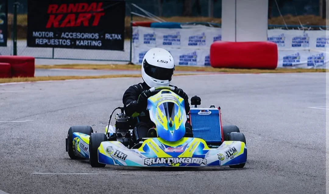 82659e03-7389-4a33-b6a6-f18667b1f073karting