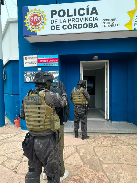 c3662d27-3d51-47eb-ad25-0fccd8408efalas varillas1