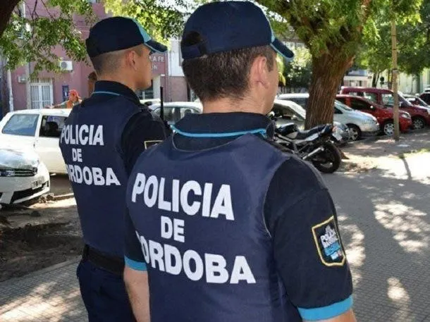 policia mucho
