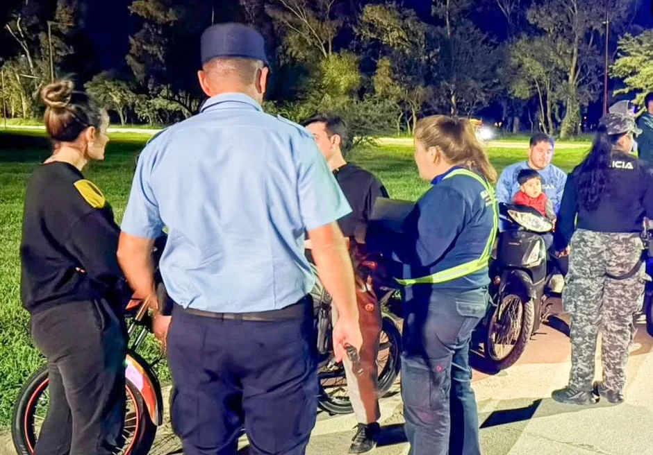 WhatsApp Image 2026-04-05 at 23.55.30poloicia arro3