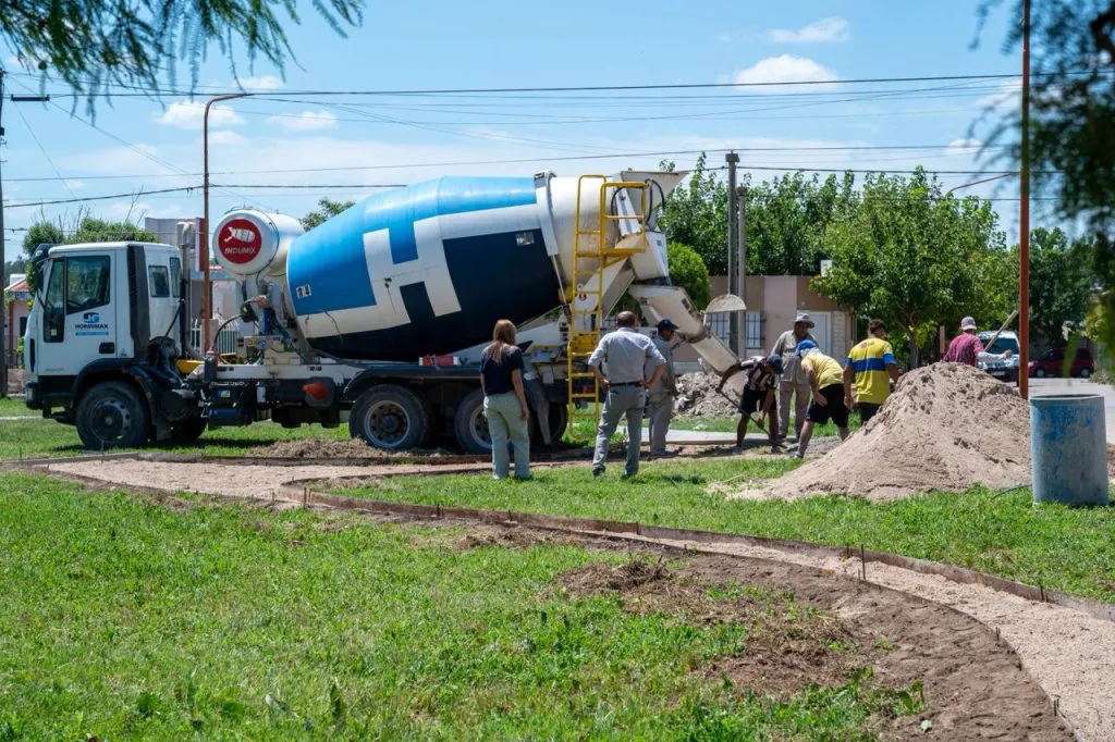 WhatsApp Image 2026-01-22 at 09.14.09paseo papa3