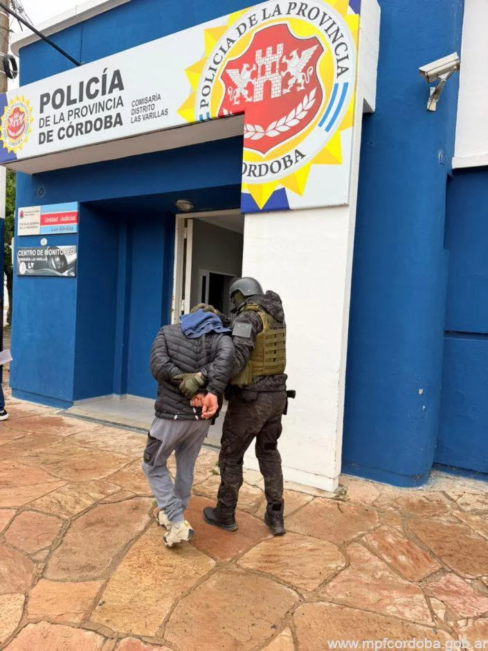 c5ee9dbe-fd21-4c04-8266-a205fb00342epolici