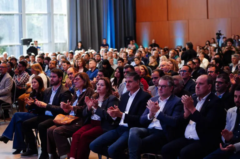 llaryora fonfo cordobes2