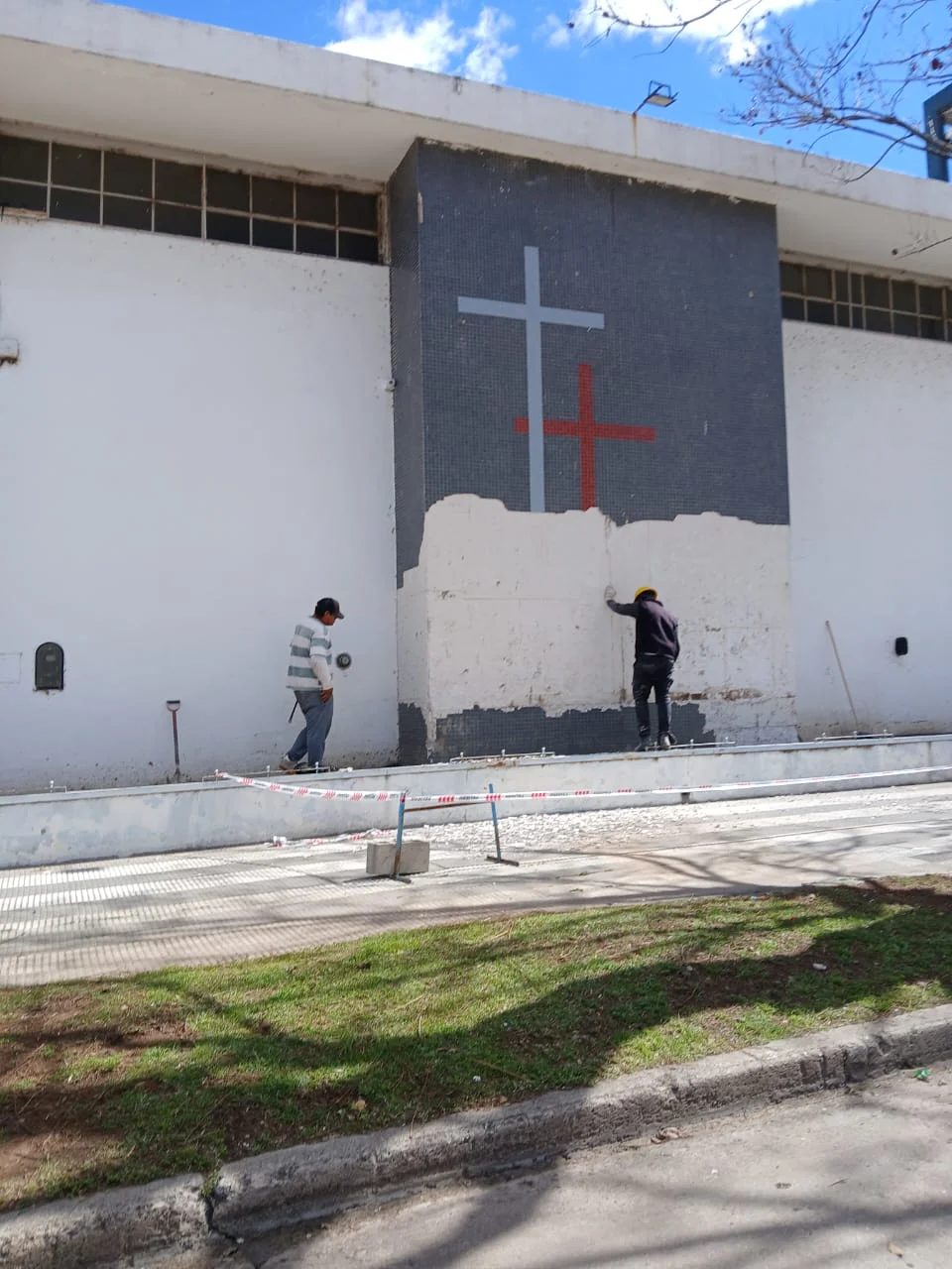 b153eb5d-1a79-4c08-82f3-b7ff2cb937d5iglesia