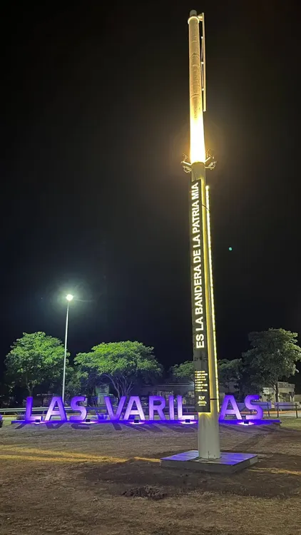 LAS VARILLAS PORTADA44