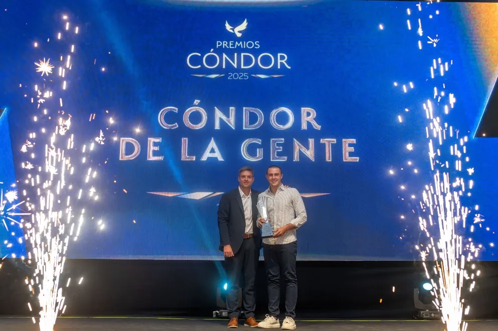 WhatsApp Image 2025-12-19 at 09.34.49pfemios condor gente3