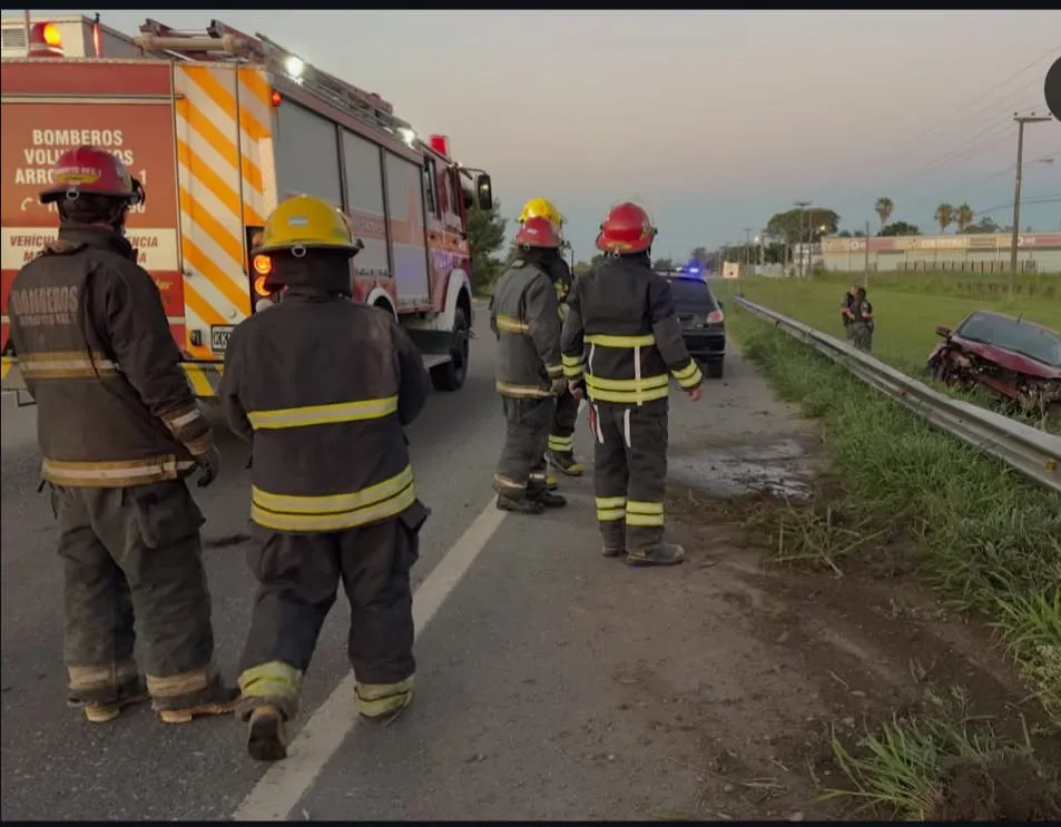 WhatsApp Image 2025-12-28 at 09.24.34bbomeros arroyito2