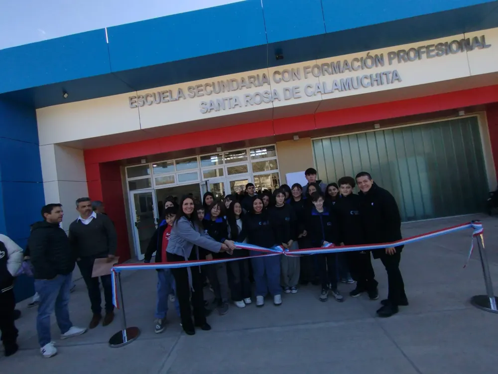 d7e99039-a24e-40d4-beea-f4b9957a856aescuela
