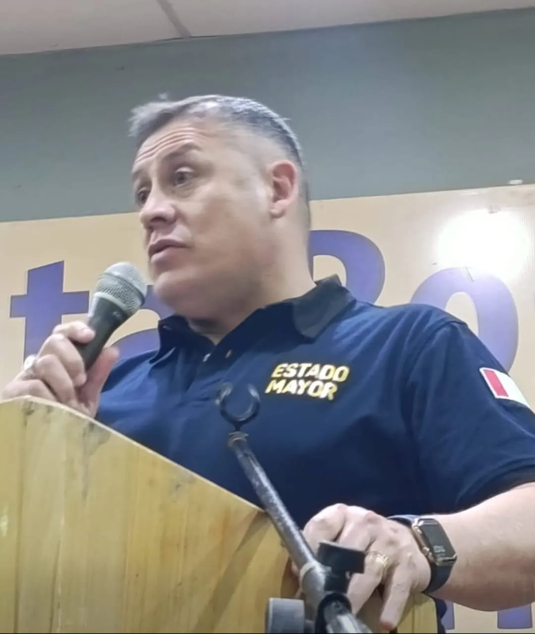 policias uyniformes3