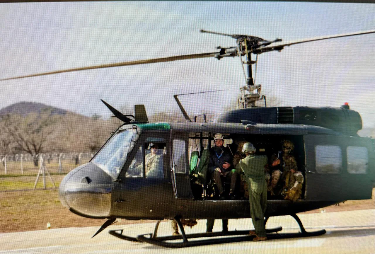 0d3dfa3f-ba5f-4d90-9d3b-29f11f566497heli1