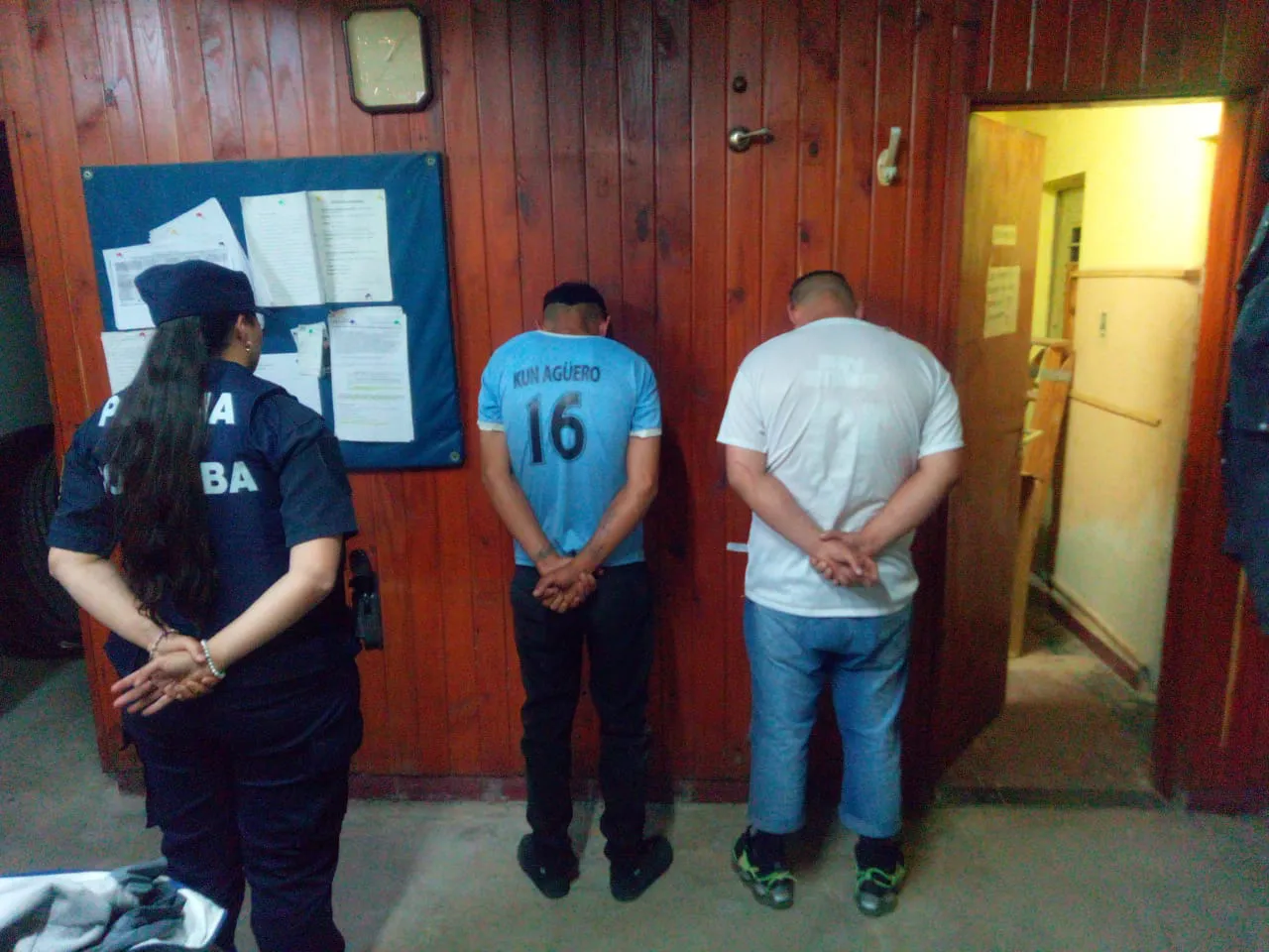 detenidos posse