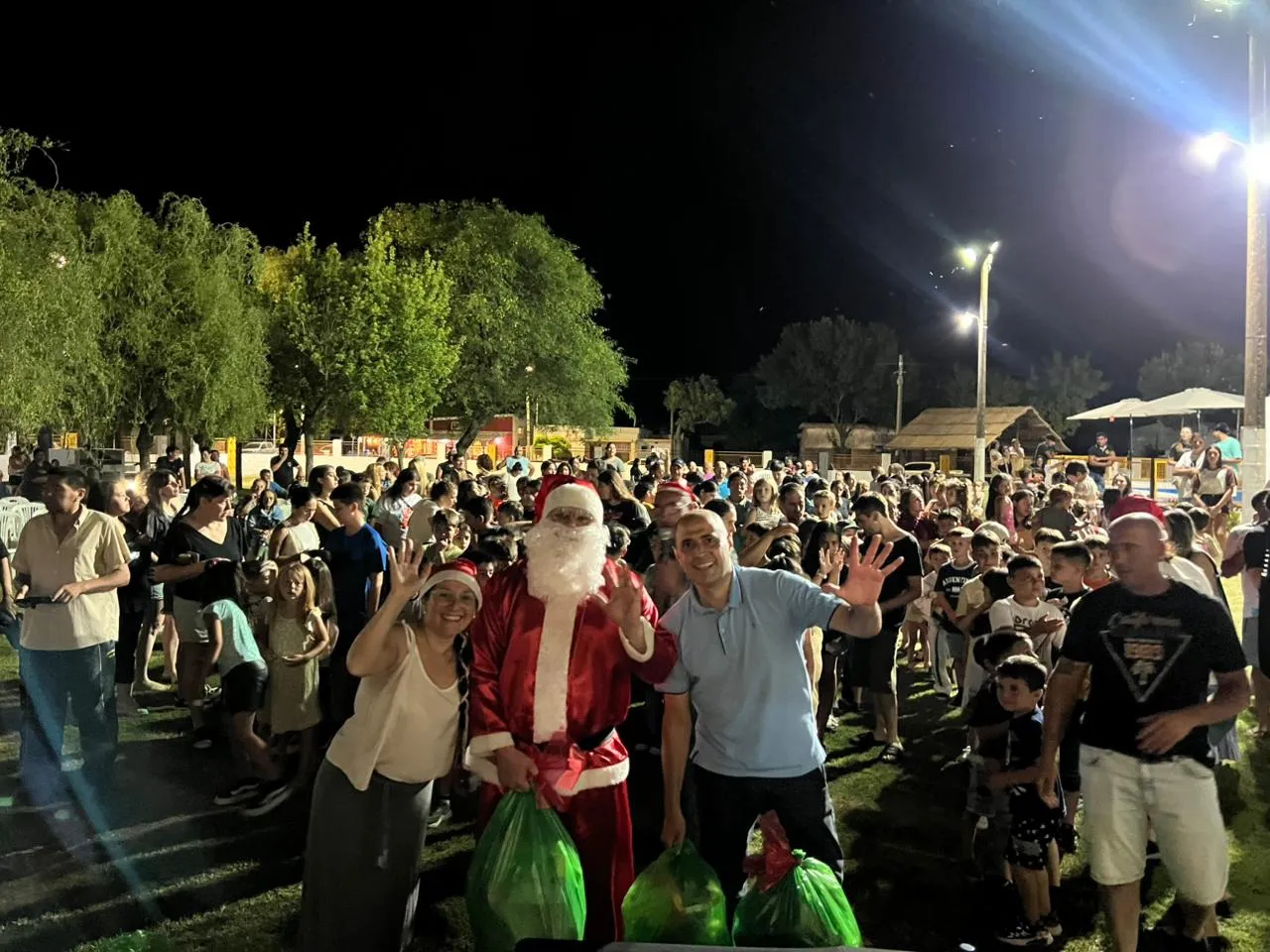 WhatsApp Image 2025-12-28 at 09.29.37papa noel555