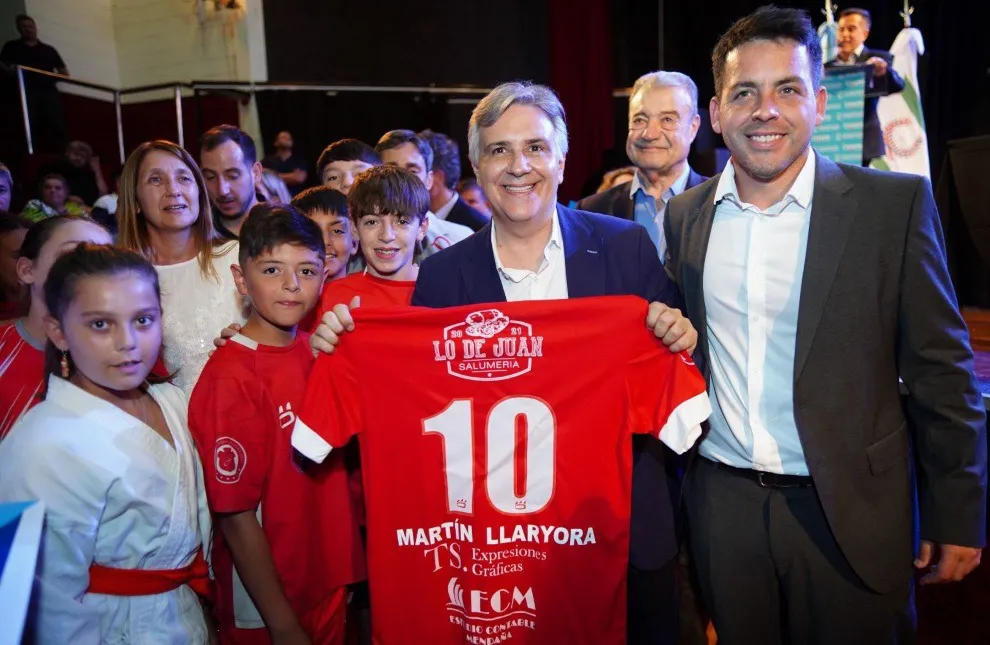 llaryora en concativo2