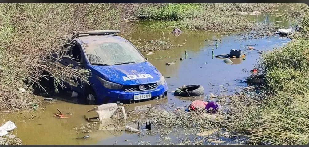 WhatsApp Image 2026-01-06 at 20.05.45movil policial22