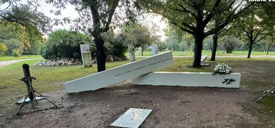 WhatsApp Image 2026-04-02 at 22.00.28malvinas2